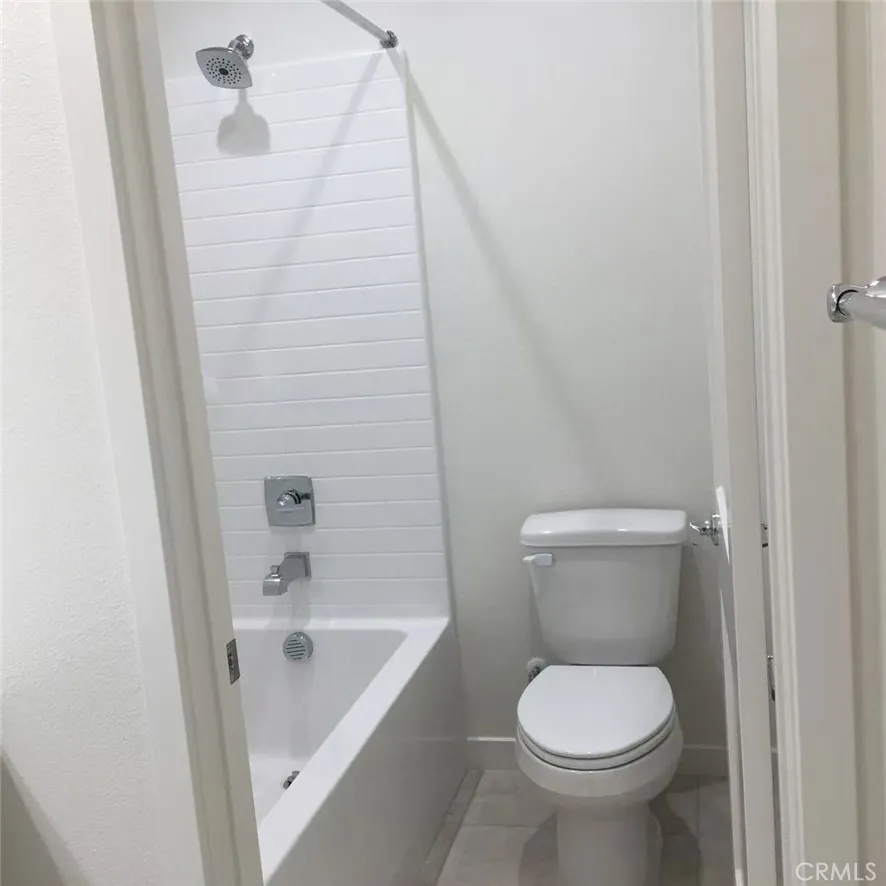 122 Red Brick #2 Simi Valley, CA 93065