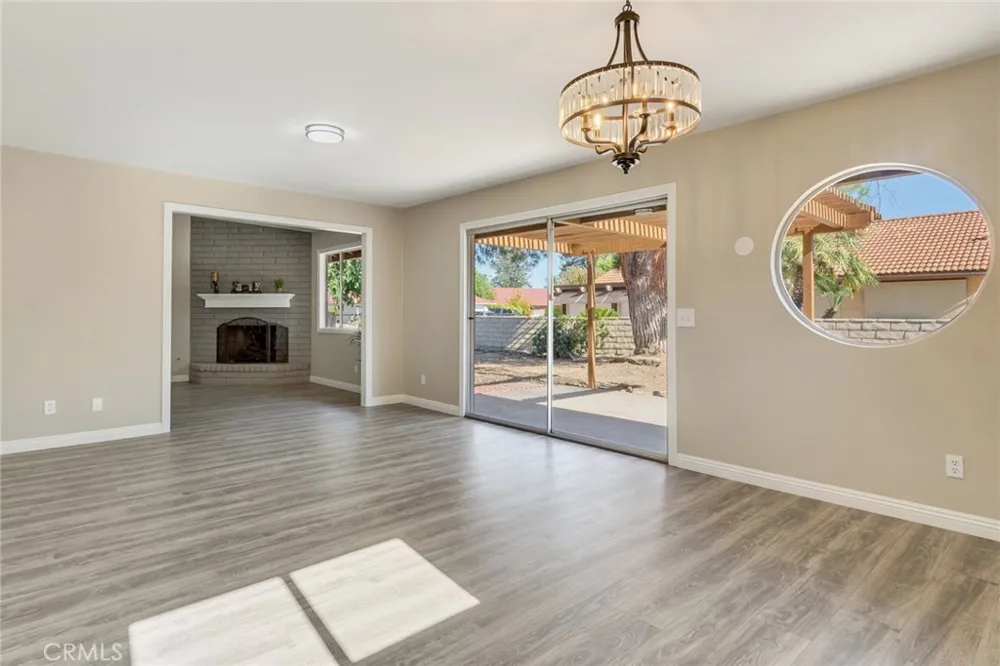 1825 Flame Tree Hemet, CA 92545