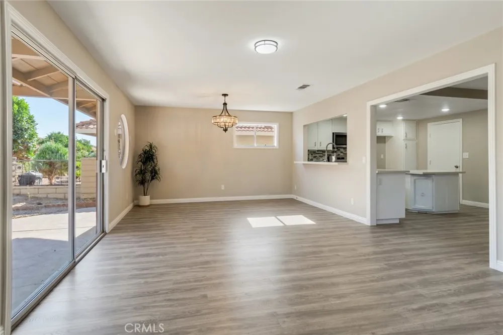 1825 Flame Tree Hemet, CA 92545