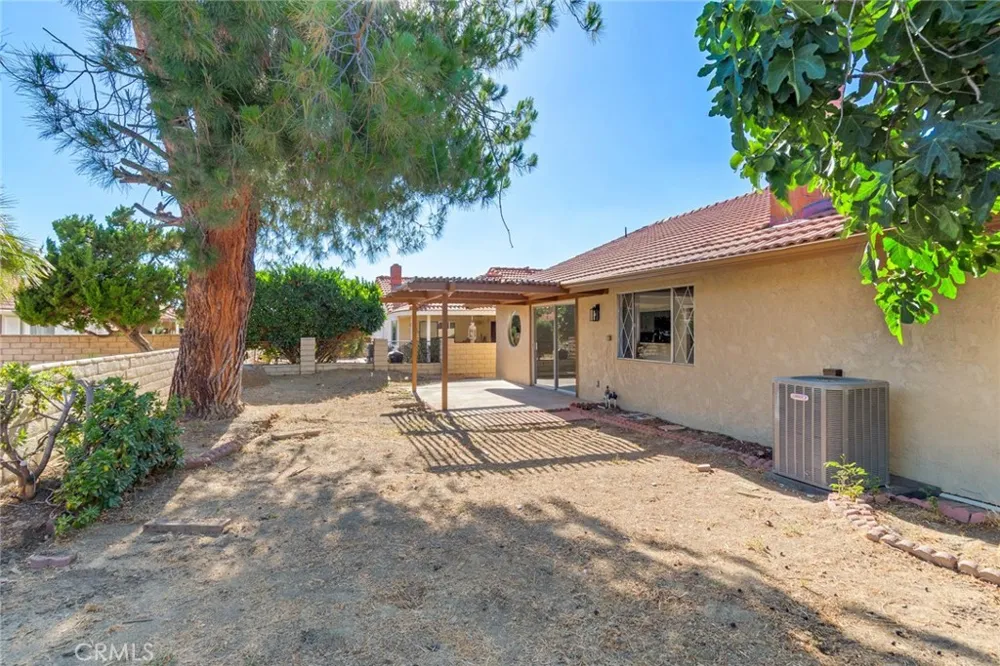1825 Flame Tree Hemet, CA 92545