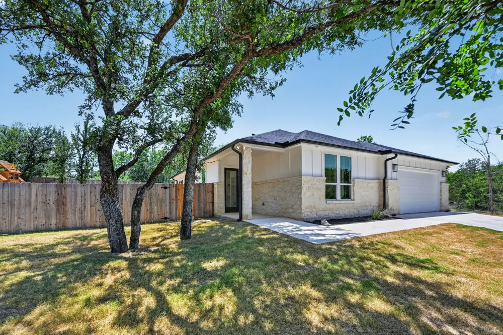 116 E Hickory Drive Granite Shoals, TX 78654