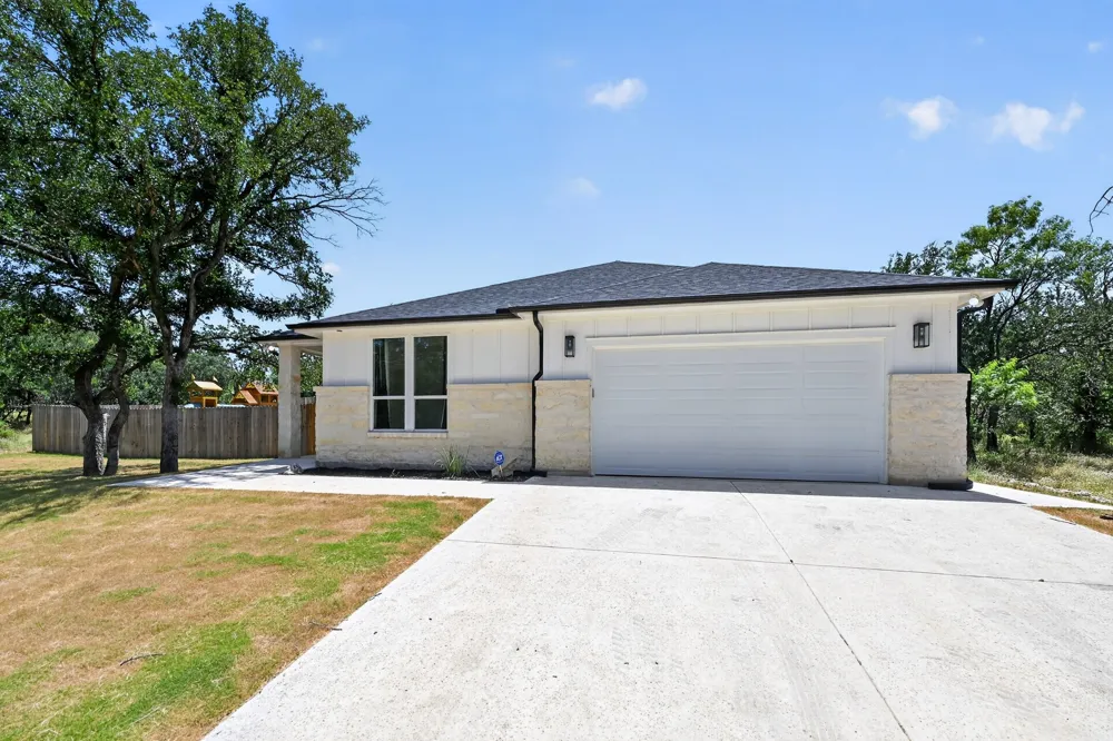 116 E Hickory Drive Granite Shoals, TX 78654