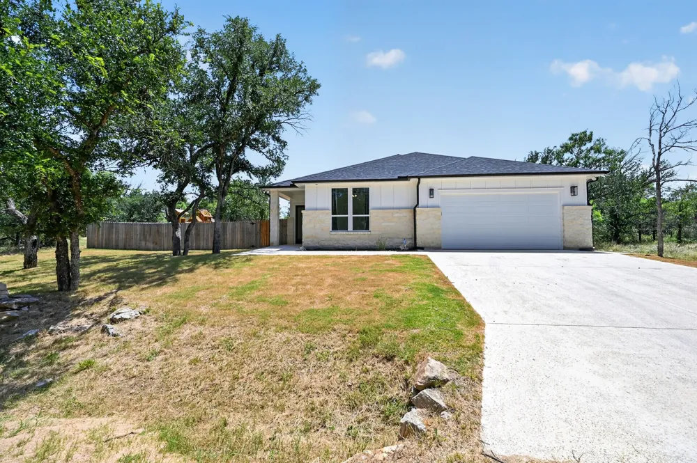 116 E Hickory Drive Granite Shoals, TX 78654