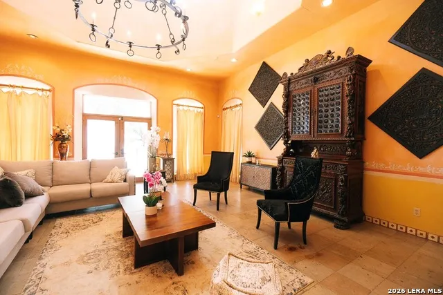 415 MERLIN RD Laredo, TX 78041