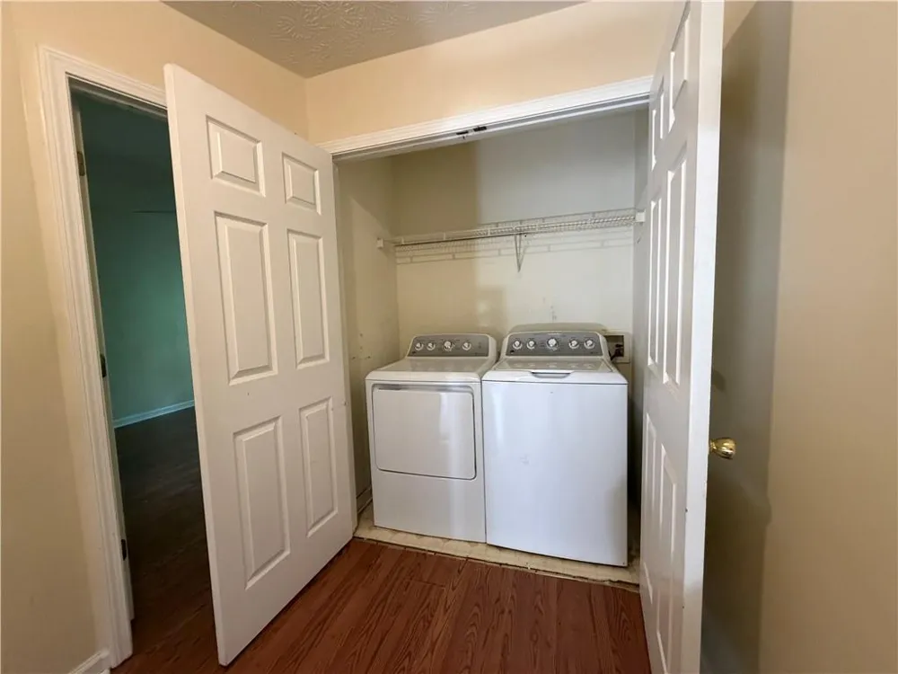 870 Glynn Oaks Drive Clarkston, GA 30021