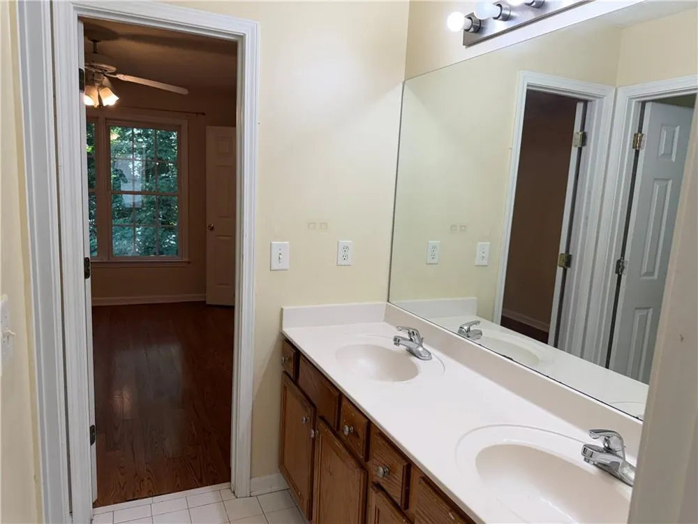 870 Glynn Oaks Drive Clarkston, GA 30021