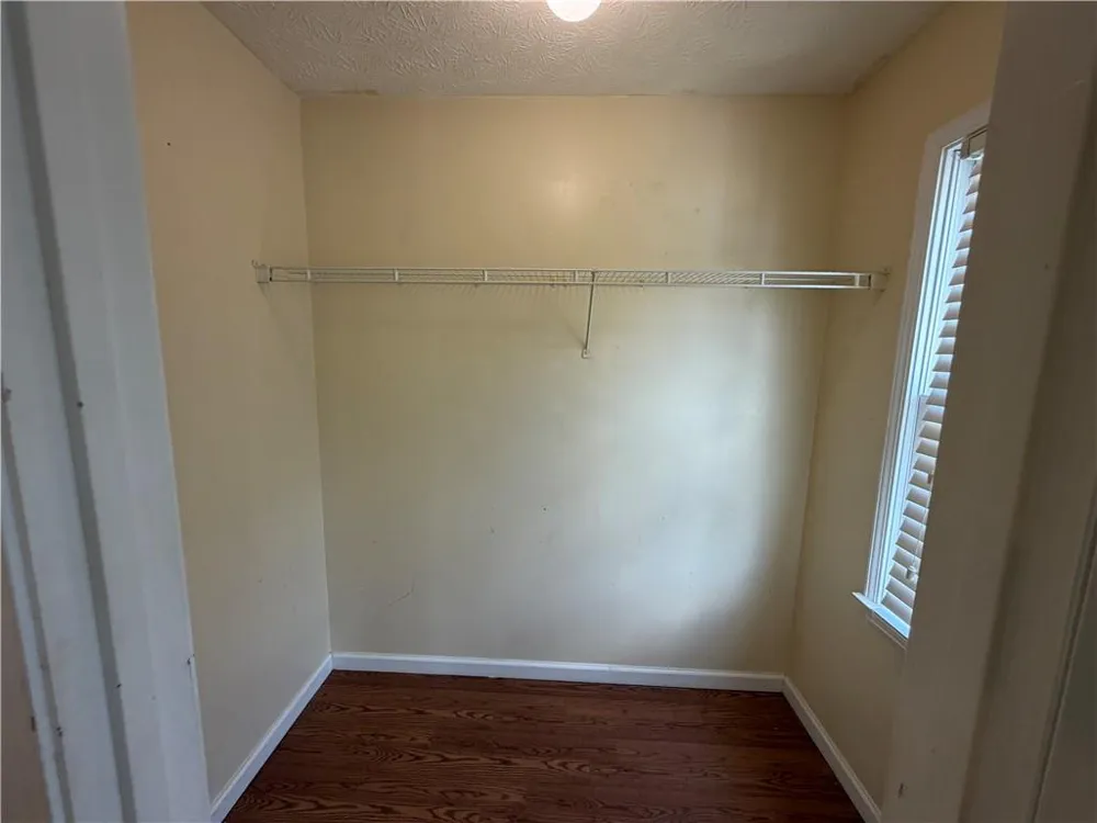 870 Glynn Oaks Drive Clarkston, GA 30021