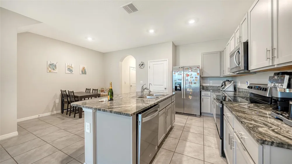 8777 MILESTONE DRIVE Sarasota, FL 34238