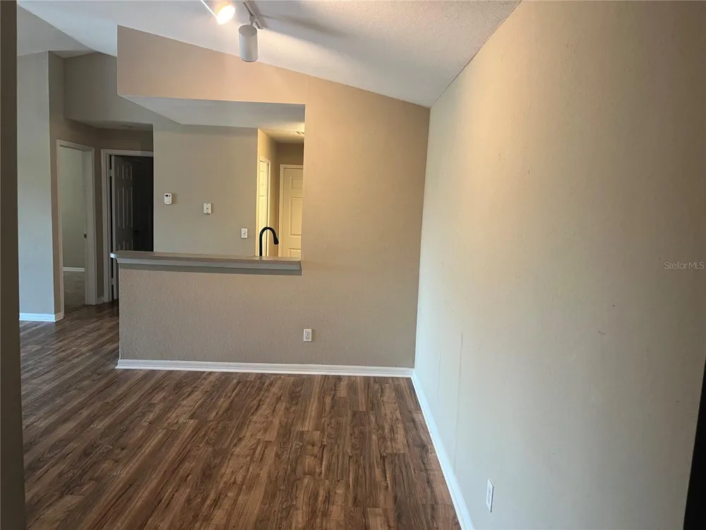 7511 SEURAT STREET #10304 Orlando, FL 32819