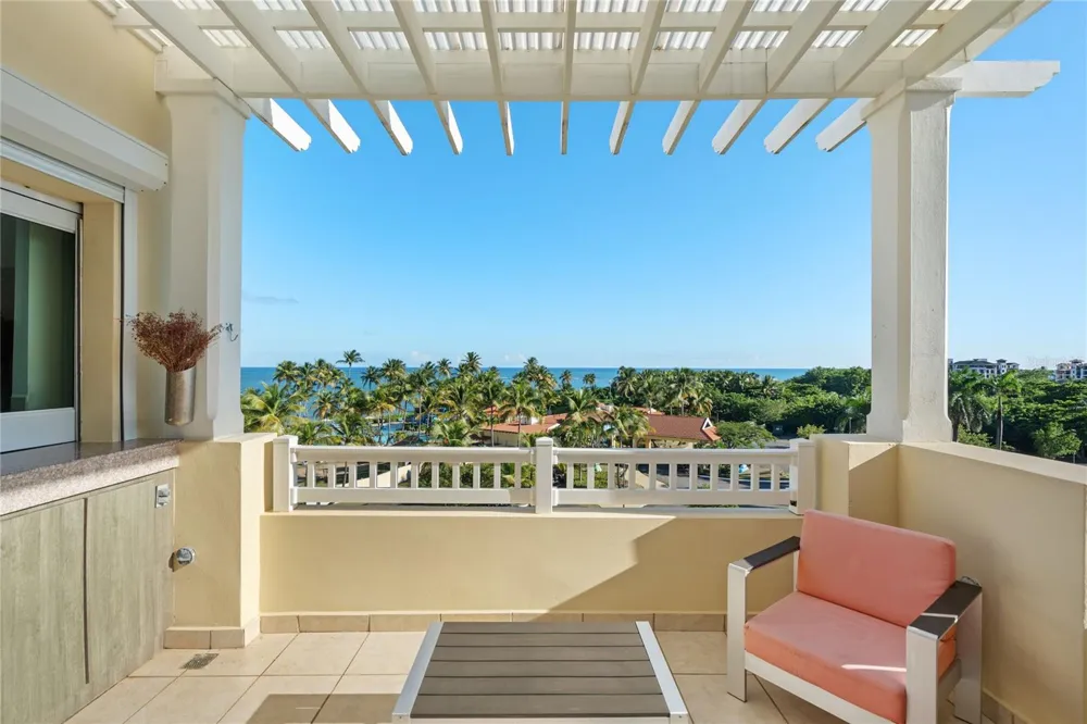 100 OCEAN DRIVE #154 Humacao, PR 00791
