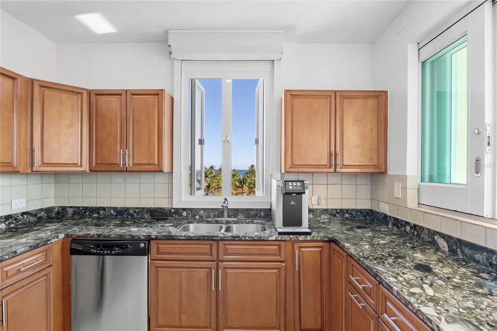 100 OCEAN DRIVE #154 Humacao, PR 00791