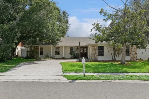 773 COACH LIGHT DRIVE