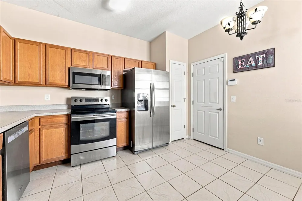 11220 WINDSOR PLACE CIRCLE Tampa, FL 33626