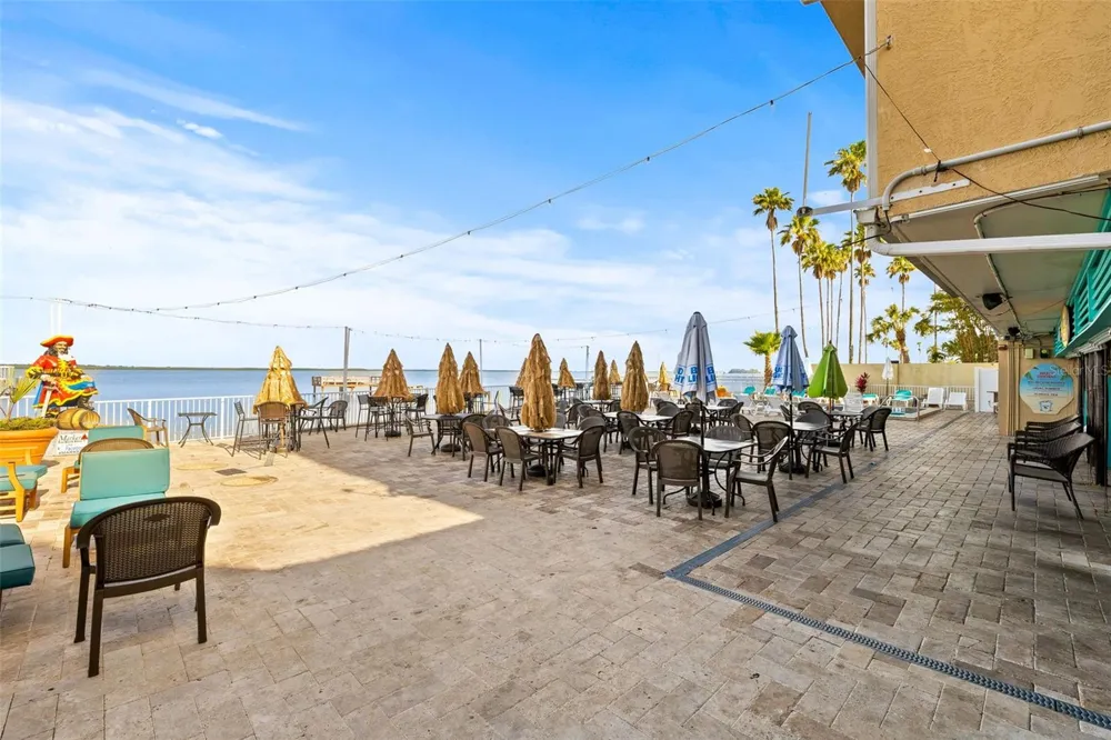 1420 BAYSHORE BOULEVARD #206 Dunedin, FL 34698