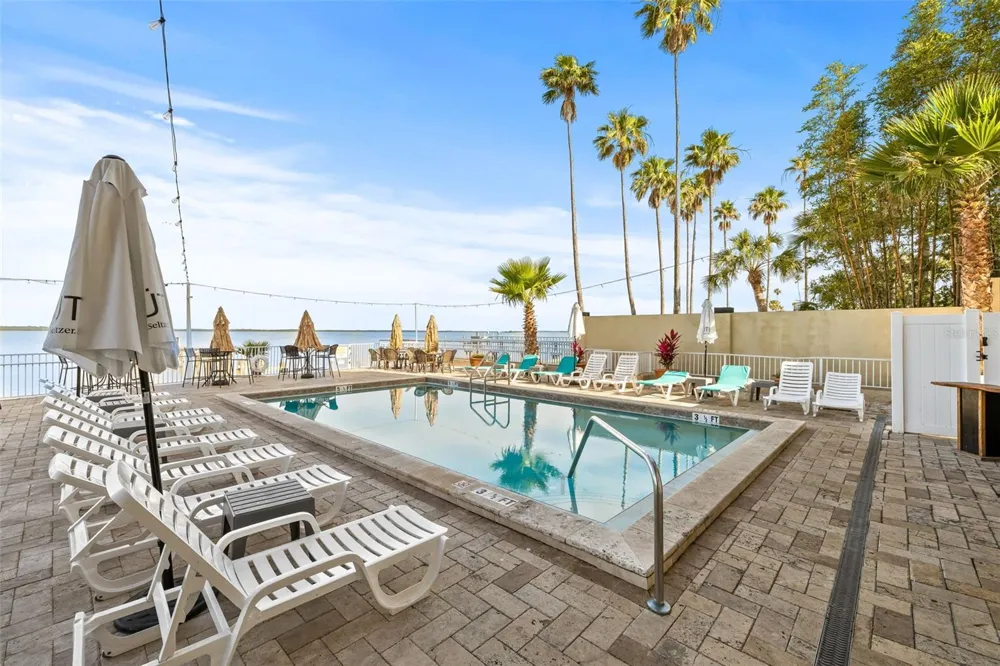 1420 BAYSHORE BOULEVARD #206 Dunedin, FL 34698