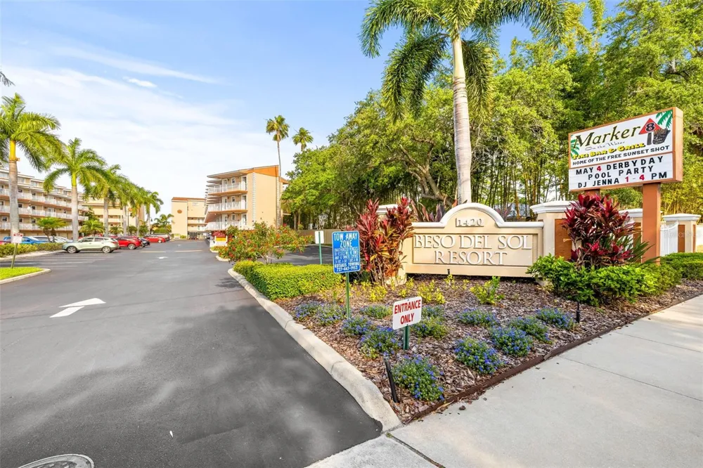 1420 BAYSHORE BOULEVARD #206 Dunedin, FL 34698