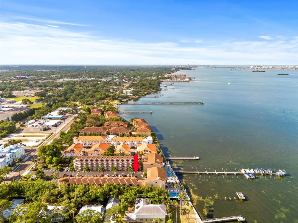 1420 BAYSHORE BOULEVARD #206 Dunedin, FL 34698