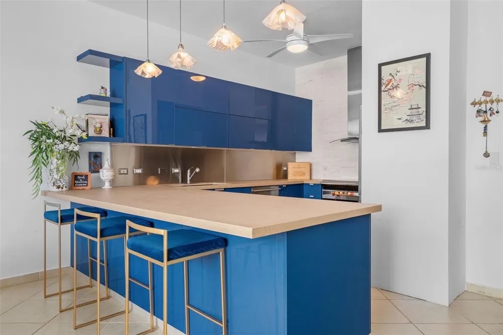 300 HARBOUR DRIVE #A7 Humacao, PR 00791