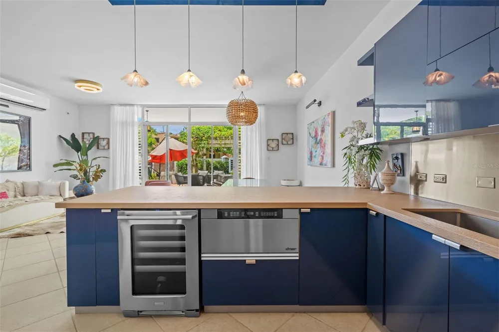 300 HARBOUR DRIVE #A7 Humacao, PR 00791