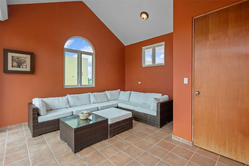 300 HARBOUR DRIVE #A7 Humacao, PR 00791