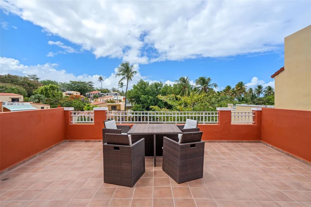 300 HARBOUR DRIVE #A7 Humacao, PR 00791