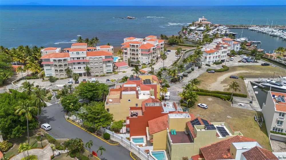 300 HARBOUR DRIVE #A7 Humacao, PR 00791