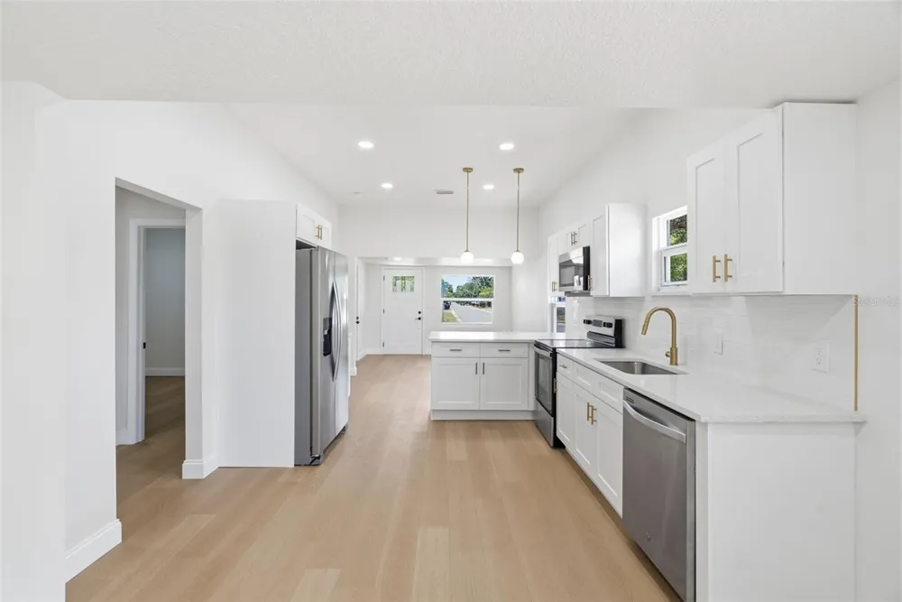 1700 SCRANTON STREET S St Petersburg, FL 33711