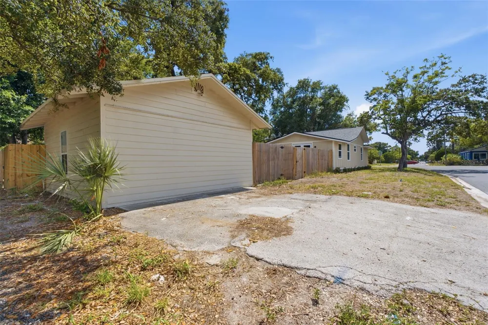 1700 SCRANTON STREET S St Petersburg, FL 33711