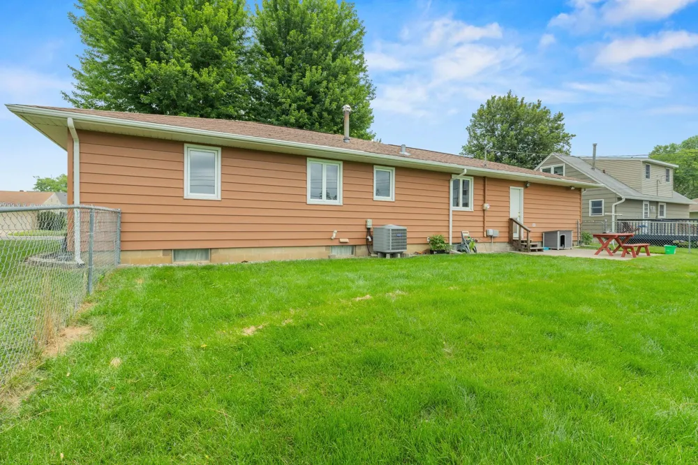 317 Emherst Street Winona, MN 55987