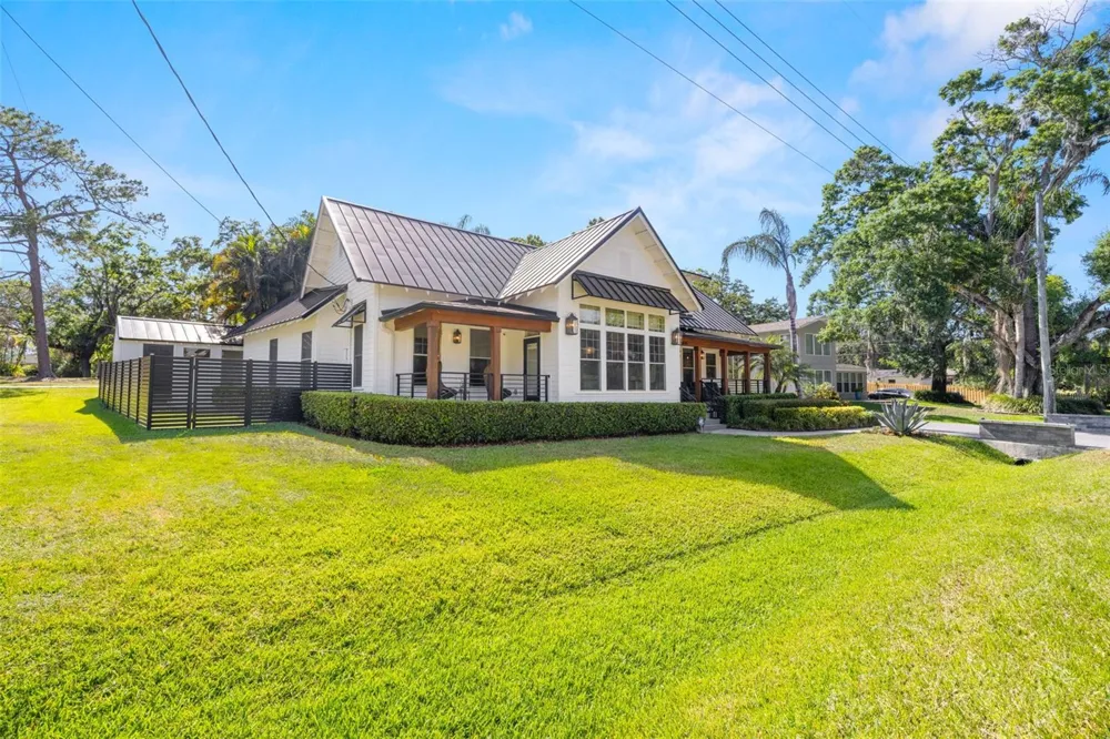 5610 RIVER SHORE DRIVE Tampa, FL 33603