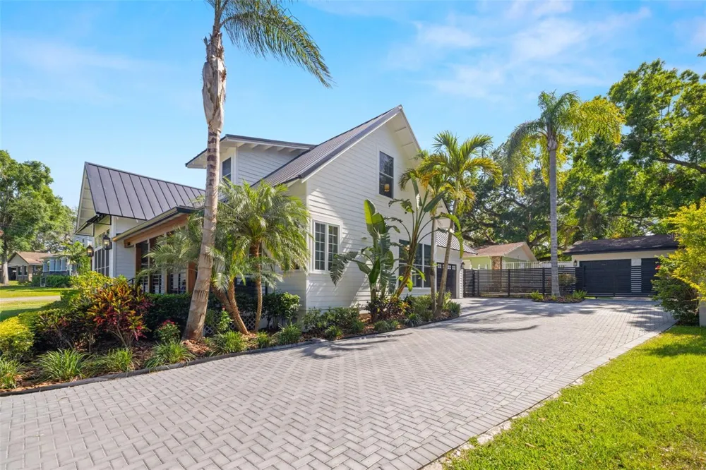 5610 RIVER SHORE DRIVE Tampa, FL 33603