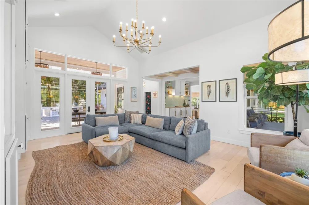 5610 RIVER SHORE DRIVE Tampa, FL 33603