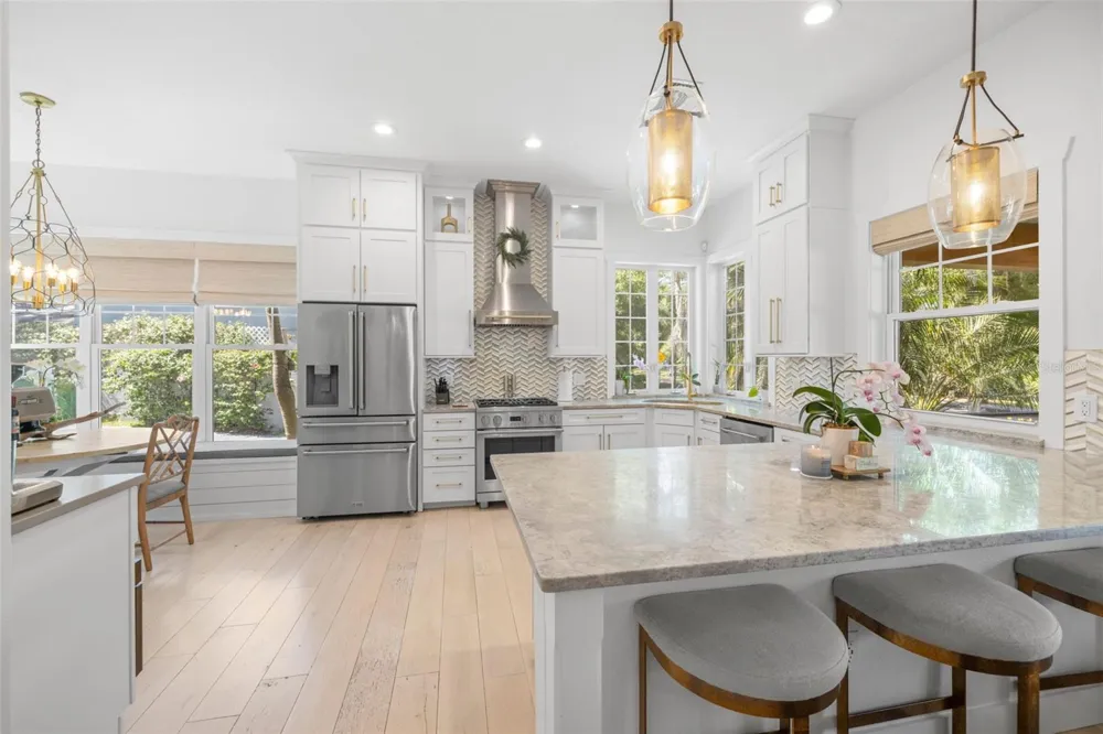 5610 RIVER SHORE DRIVE Tampa, FL 33603