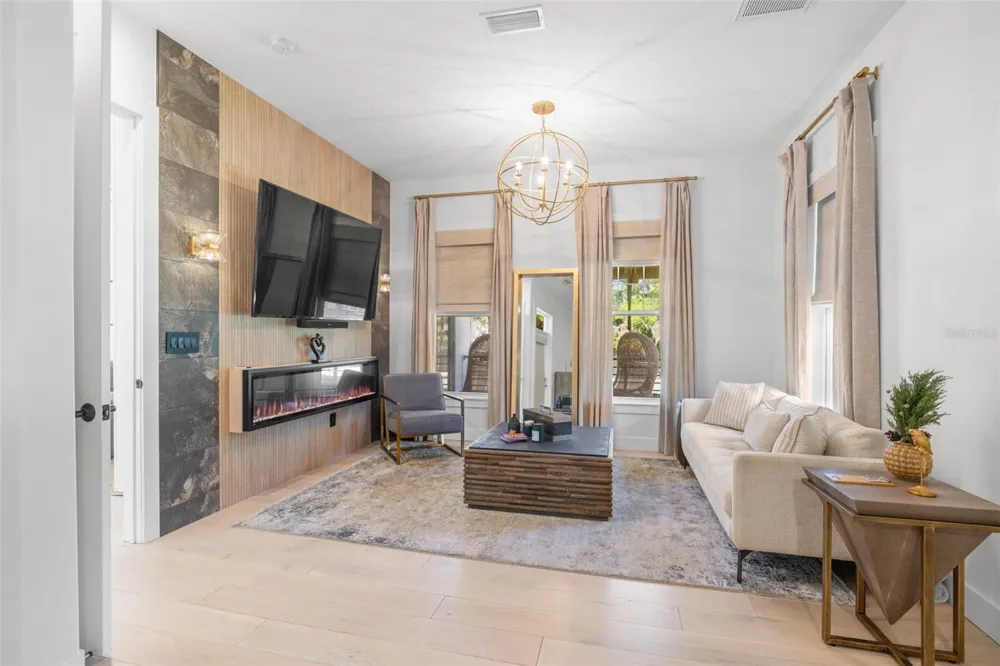 5610 RIVER SHORE DRIVE Tampa, FL 33603