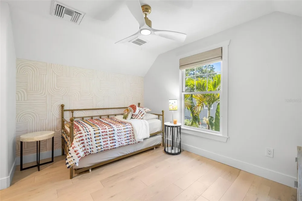 5610 RIVER SHORE DRIVE Tampa, FL 33603