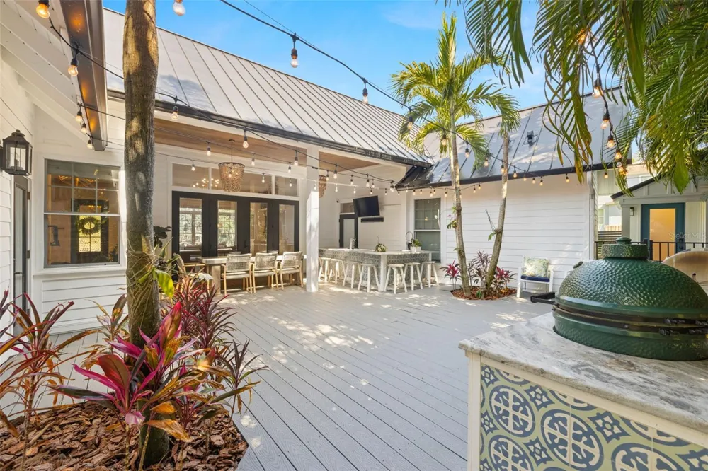 5610 RIVER SHORE DRIVE Tampa, FL 33603