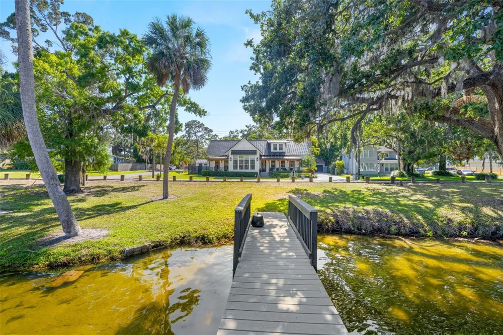 5610 RIVER SHORE DRIVE Tampa, FL 33603