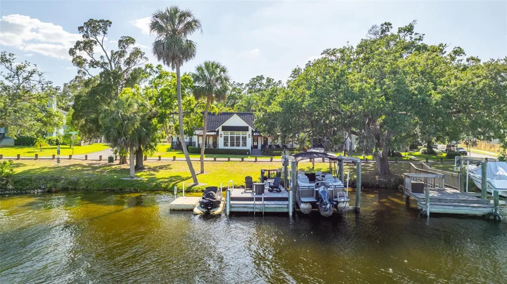5610 RIVER SHORE DRIVE Tampa, FL 33603