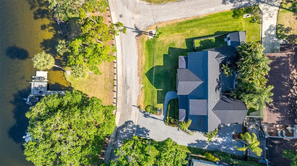 5610 RIVER SHORE DRIVE Tampa, FL 33603
