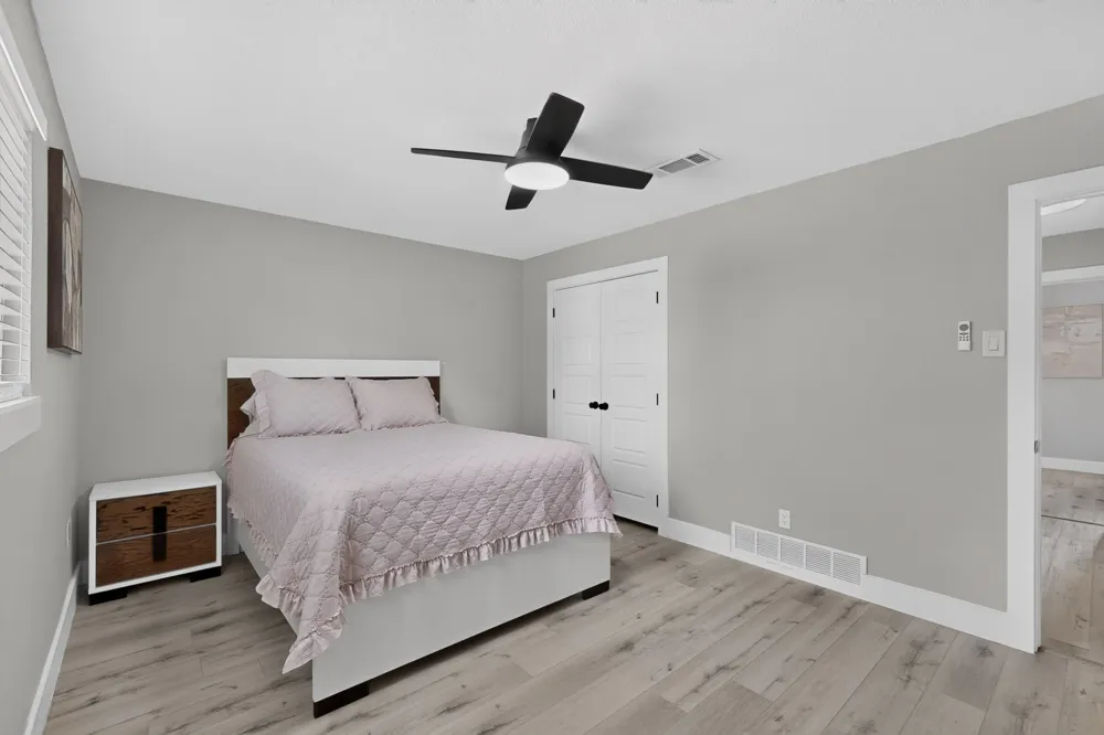 928 Columbus Court Bedford, TX 76022