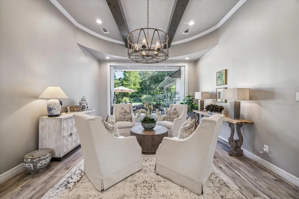 11 Turtle Cove Court Kingwood, TX 77346