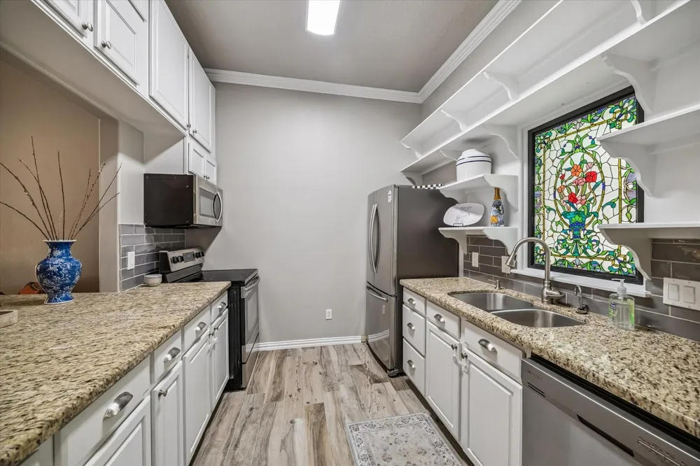 11 Turtle Cove Court Kingwood, TX 77346