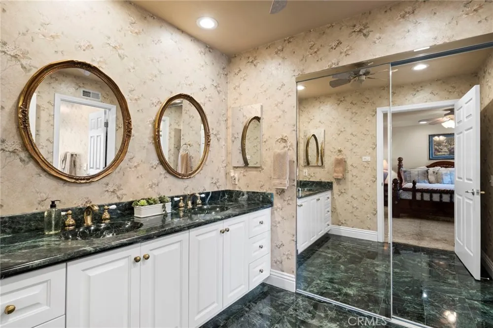 1269 Van Nuys San Diego, CA 92109