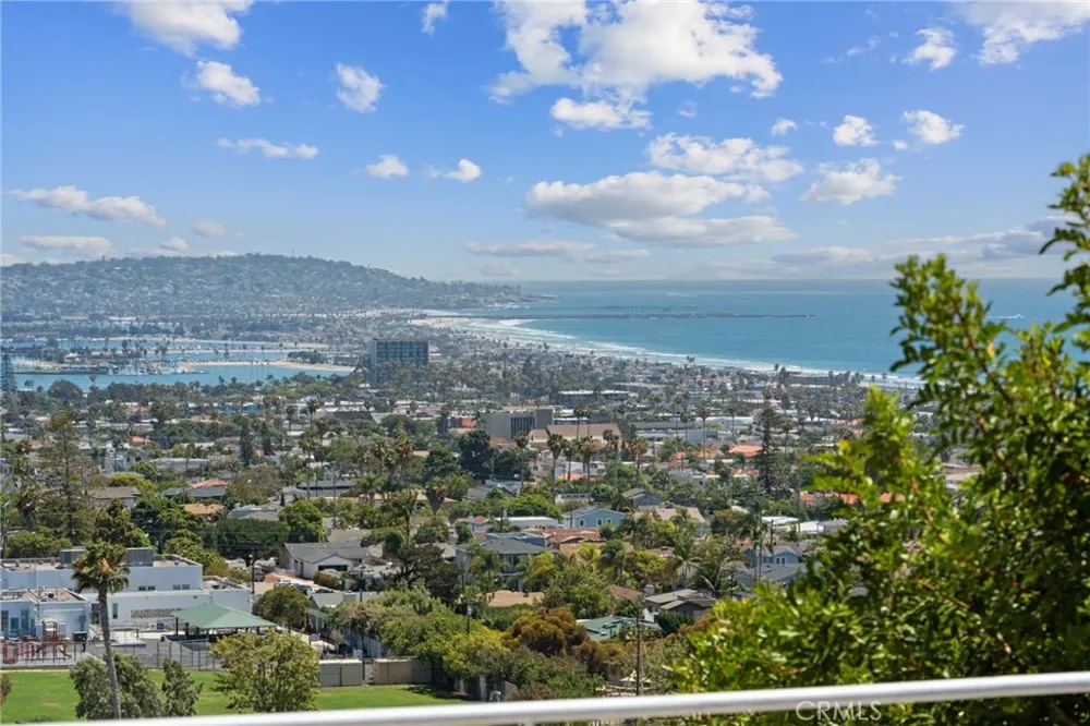 1269 Van Nuys San Diego, CA 92109