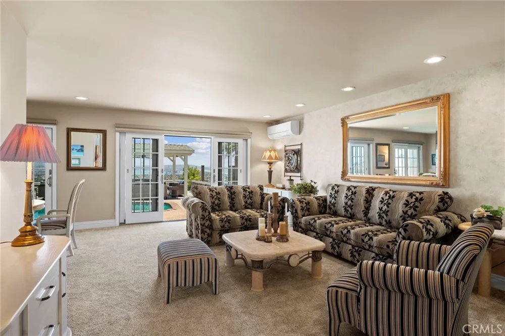 1269 Van Nuys San Diego, CA 92109