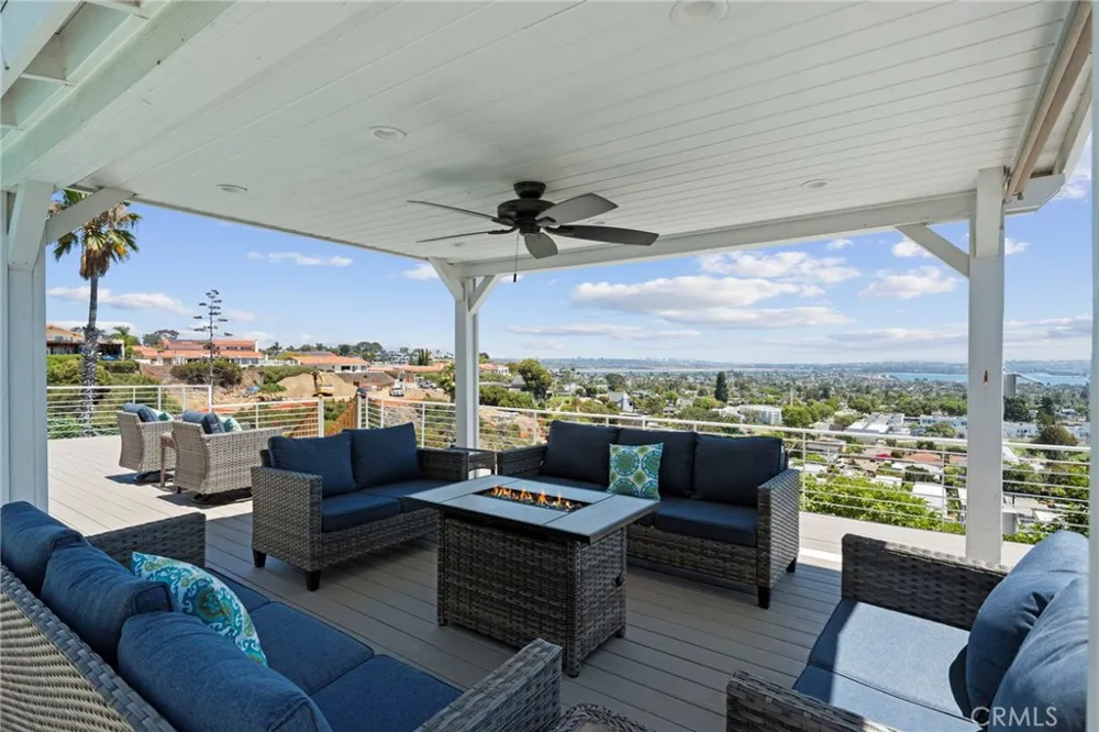 1269 Van Nuys San Diego, CA 92109