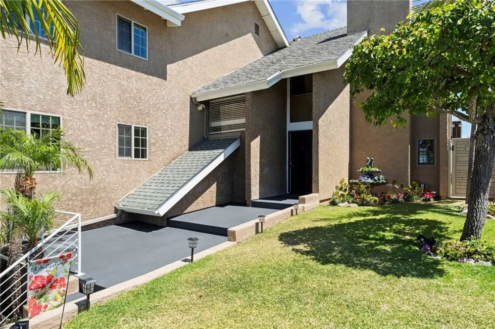 1269 Van Nuys San Diego, CA 92109