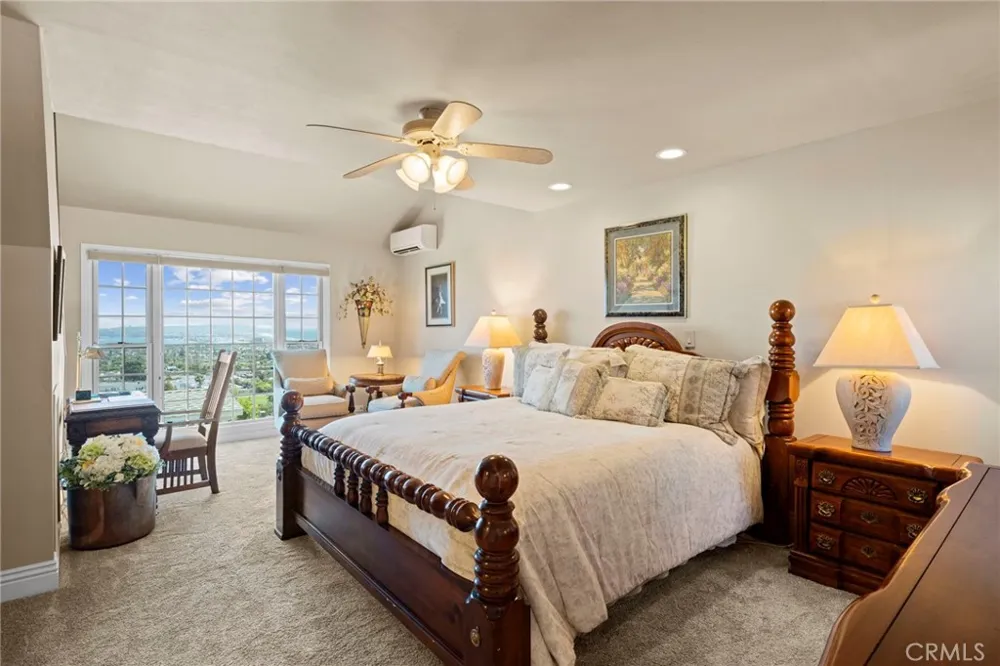 1269 Van Nuys San Diego, CA 92109