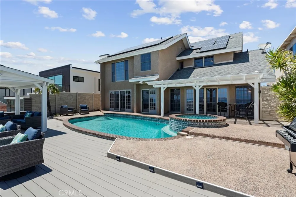 1269 Van Nuys San Diego, CA 92109