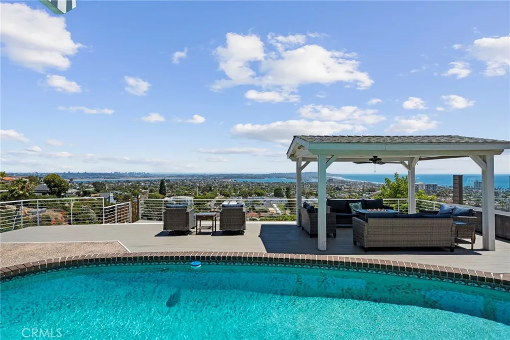 1269 Van Nuys San Diego, CA 92109